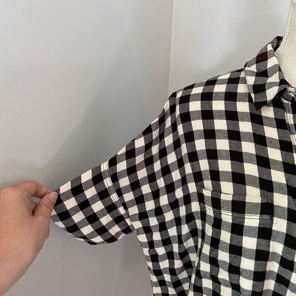 Madewell S/S Black Gingham Button Down Shirt - Picture 4 of 6